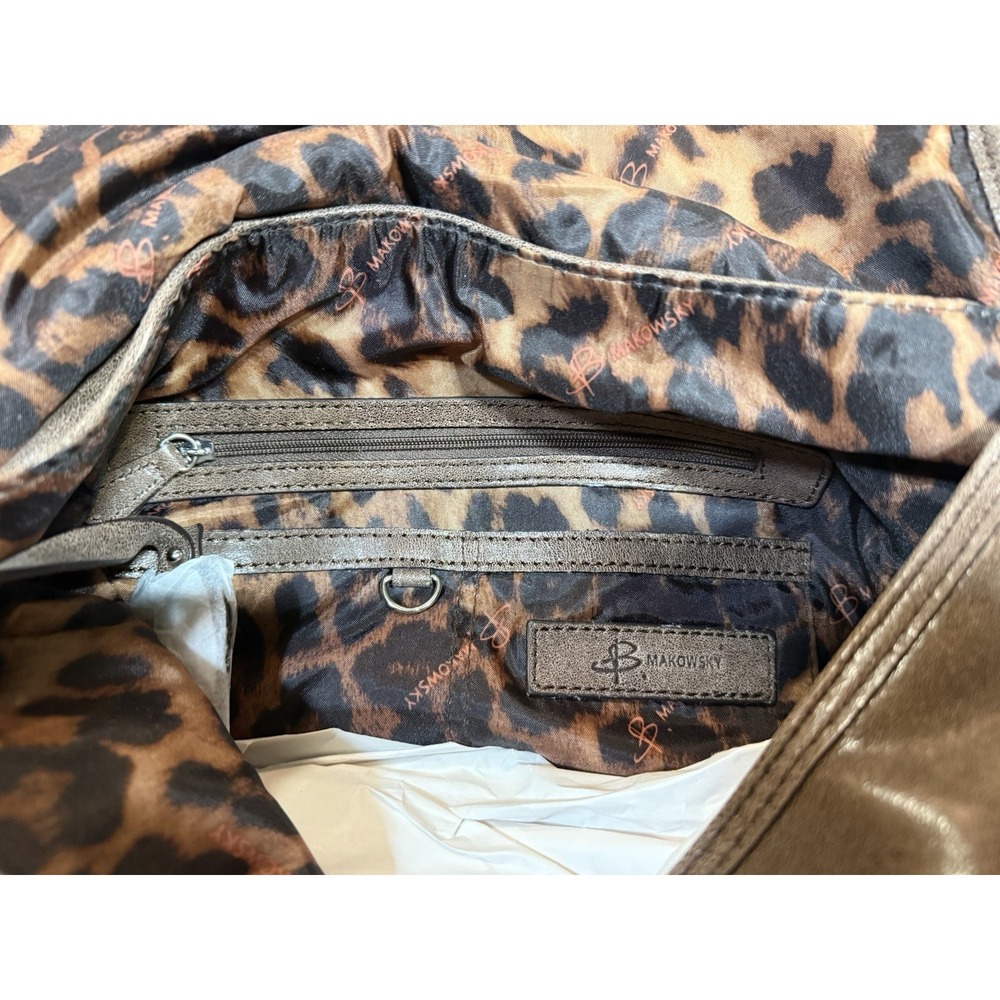 B Makowsky Leather Shoulder Bag Brown Distressed Large Hobo Leopard Lining - Picture 6 of 12